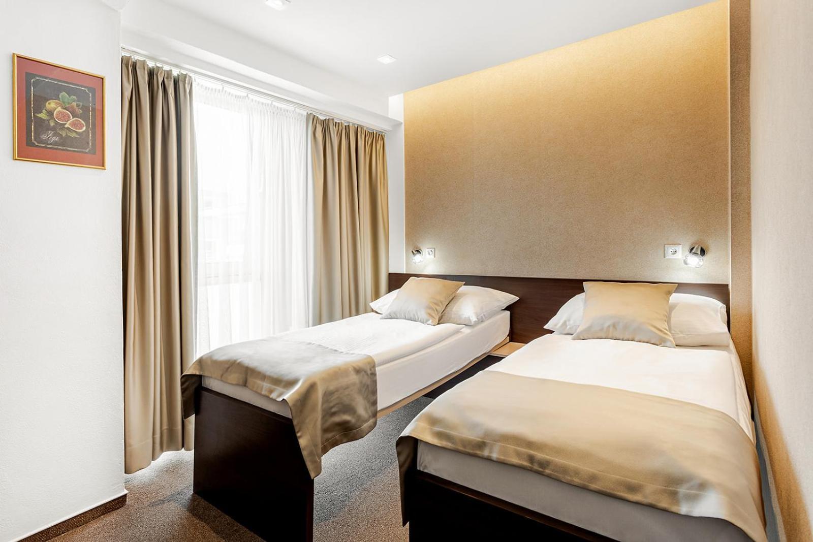 Hotel Saris Bardejov Exterior photo