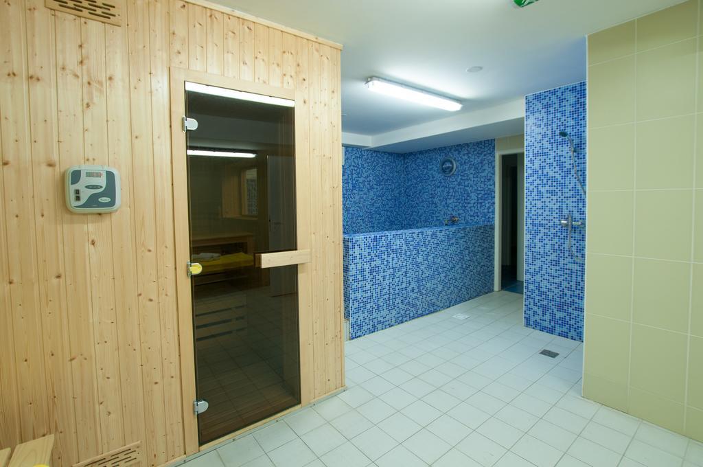Hotel Saris Bardejov Exterior photo