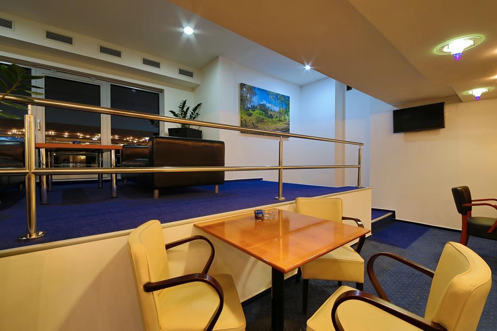 Hotel Saris Bardejov Exterior photo